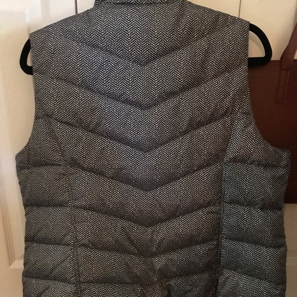 🍋 🌟Host Pick🌟 Lands End PL Herringbone Vest - Picture 2 of 4